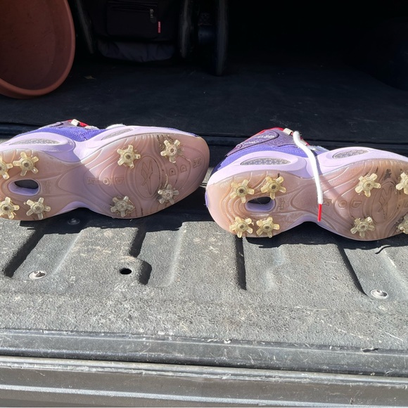 Cotton Candy Iverson Question golf cleats. Added the Golf Clicks kit. Size 9 - Picture 2 of 6